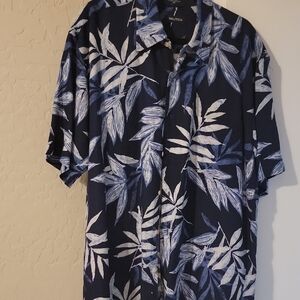 Nautica Men's Blue Leaf Print Shirt
